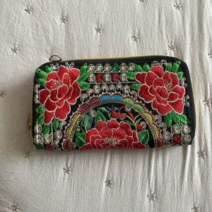 Artisanal Mexican Embroidered Clutch